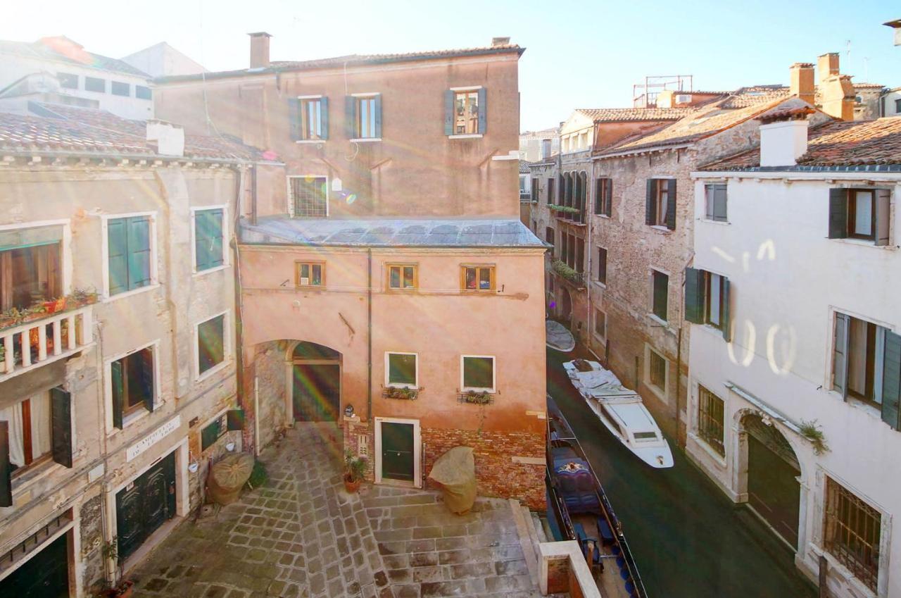 Ca' Circus 4 Rooms Wi-Fi Fibre Venedig Exterior foto